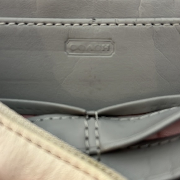 Coach Leather Wallet Wristlet in Off White & Silver - Picture 9 of 12